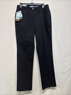 Jessica Straight-Leg Jeans in Black